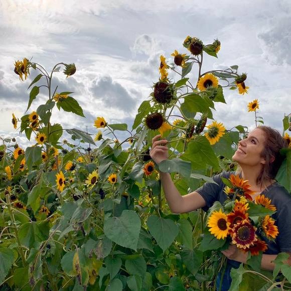 Meet your Posher, Sarah - Picture 1 of 1